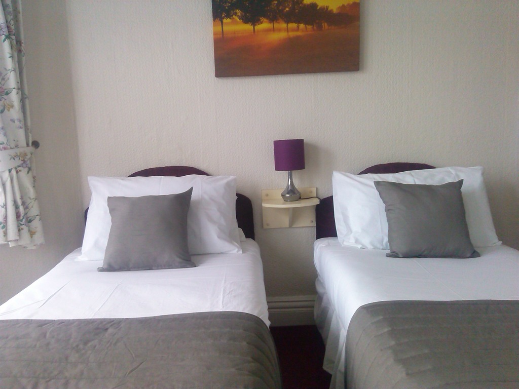 Twin Room room1 The Beaucliffe