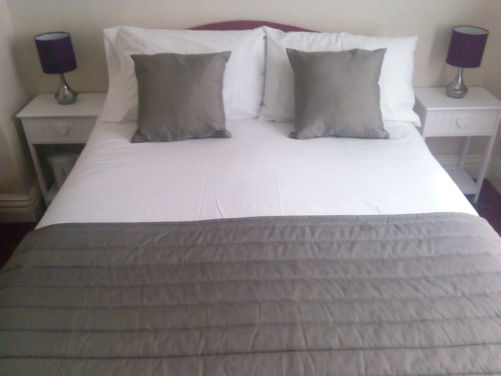 double room sleeps 2 number3 The Beaucliffe