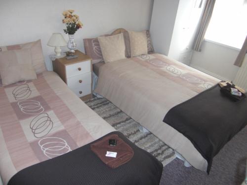 Family-Ensuite-3.Max 4 guests-ROOM ONLY The Franklyn Hotel B&B