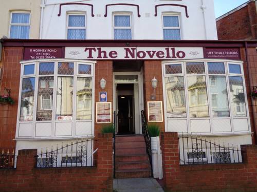 Triple Novello Blackpool